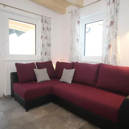 Picturesque Holiday With Terrace In Kirchberg 蒂罗尔-基希贝格