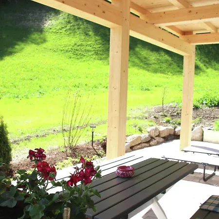 Picturesque Holiday With Terrace In Kirchberg 度假居